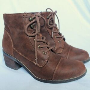 Bella Vita Sarina Lace Up Booties Women Size 6 Tan
